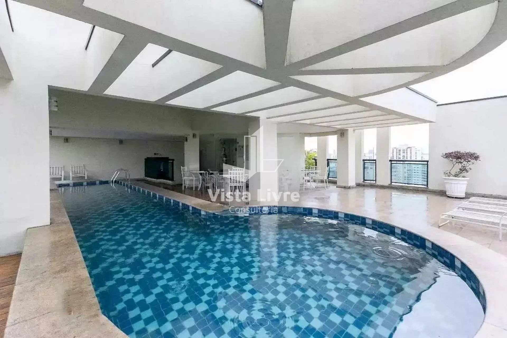 Apartamento à venda com 1 quarto, 68m² - Foto 20
