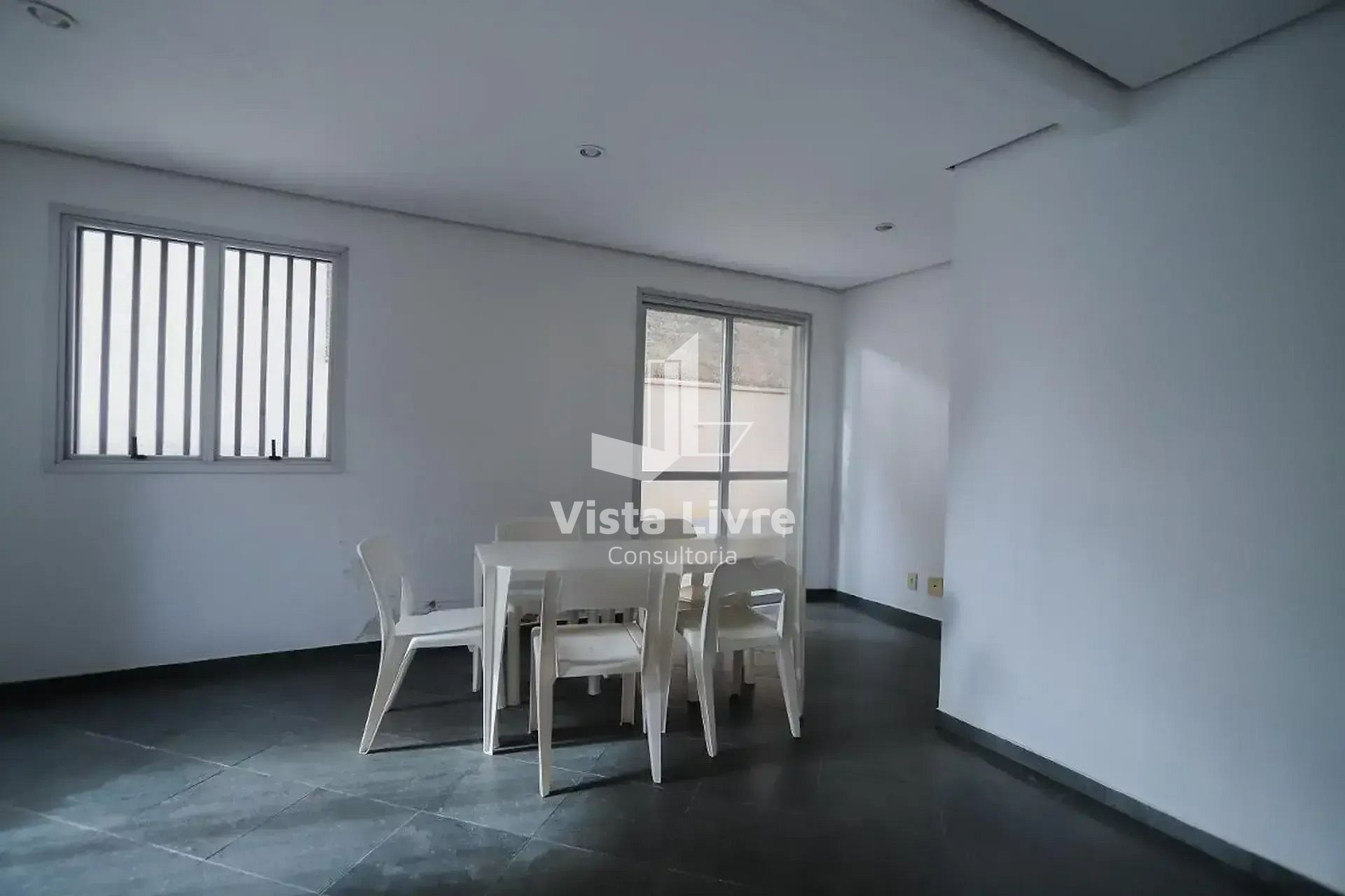 Apartamento à venda com 2 quartos, 63m² - Foto 33