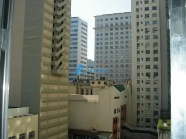 Sala com 28m², à venda ou para alugar, no bairro Centro em Rio de Janeiro