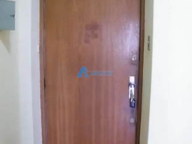 Sala com 28m², à venda ou para alugar, no bairro Centro em Rio de Janeiro