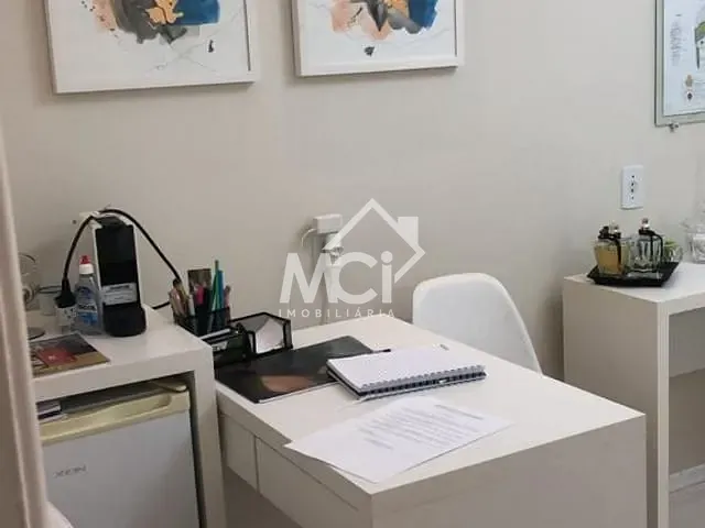 Sala à venda, no bairro Centro em Pelotas