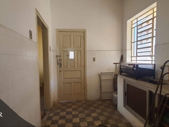 Casa com 600m², à venda, no bairro Ramos em Rio de Janeiro