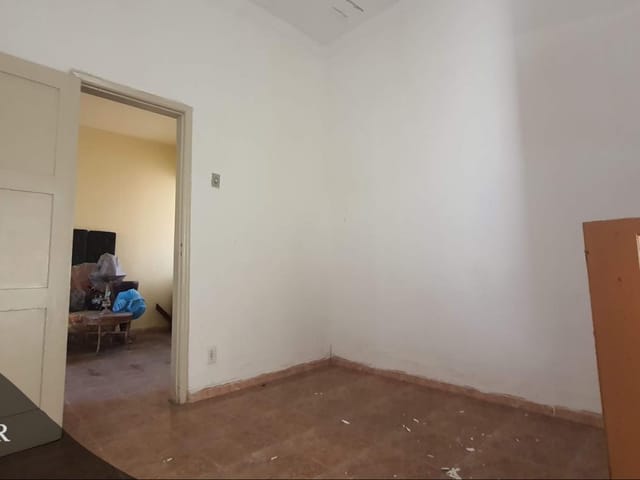 Casa com 600m², à venda, no bairro Ramos em Rio de Janeiro