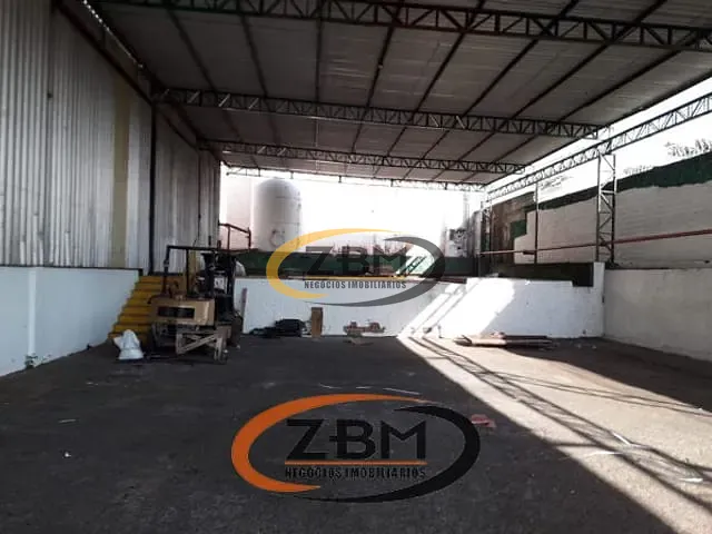 Galpão / Barracão com 5500m², para alugar, no bairro Yara em Londrina
