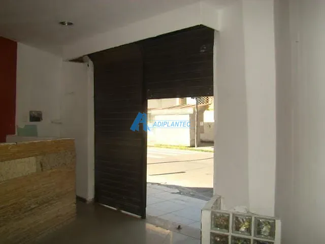 Loja à venda, no bairro Encantado em Rio de Janeiro