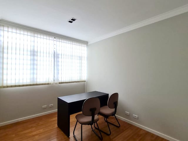 Sala com 70m², à venda ou para alugar, no bairro Centro em Carambeí