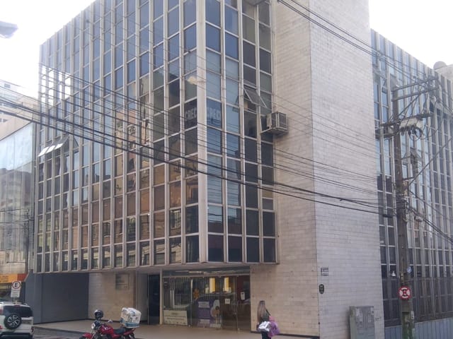 Sala com 70m², à venda ou para alugar, no bairro Centro em Carambeí