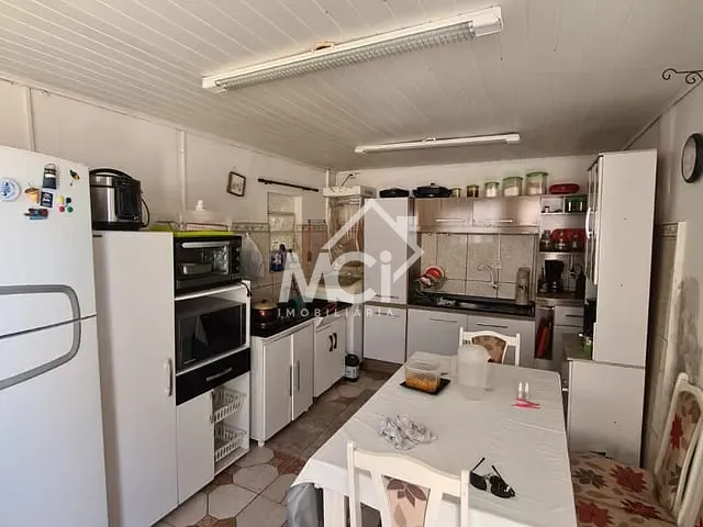 Prédio à venda, no bairro Areal em Pelotas