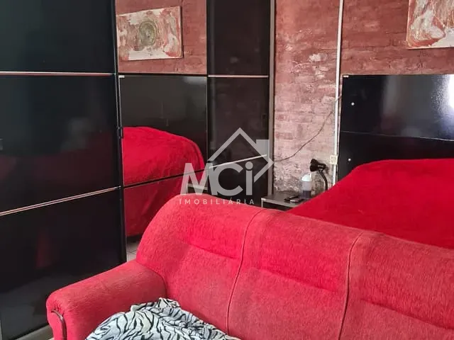 Prédio à venda, no bairro Areal em Pelotas
