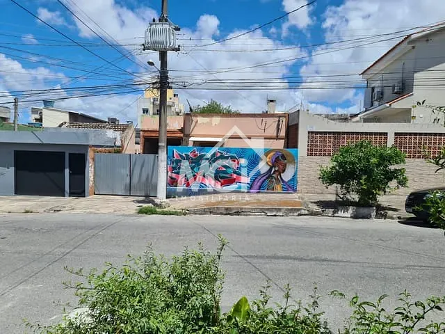 Prédio à venda, no bairro Areal em Pelotas