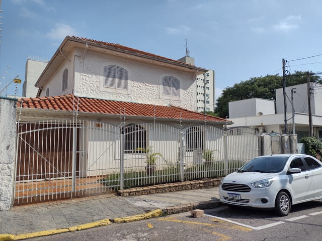 Comercial com 325m² 3 quartos e 3 banheiros, à venda ou para alugar, no bairro Vila Padre Nóbrega em Jundiaí