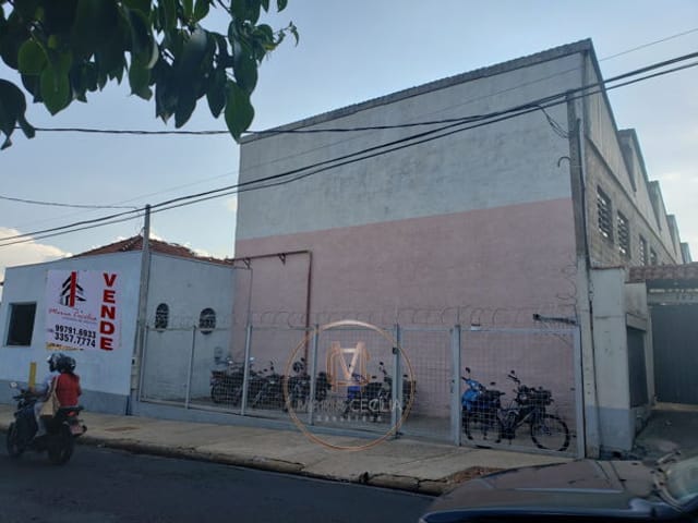 Galpão / Barracão com 1549m², à venda, no bairro Centro em Araraquara