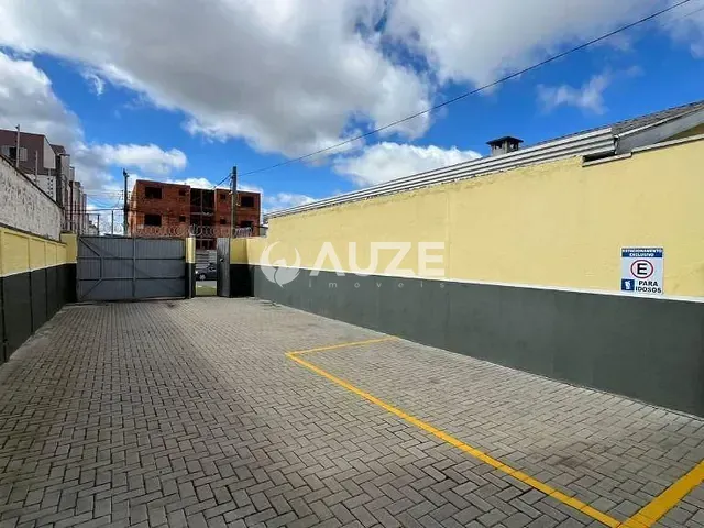 Comercial com 740m², à venda, no bairro Weissópolis em Pinhais
