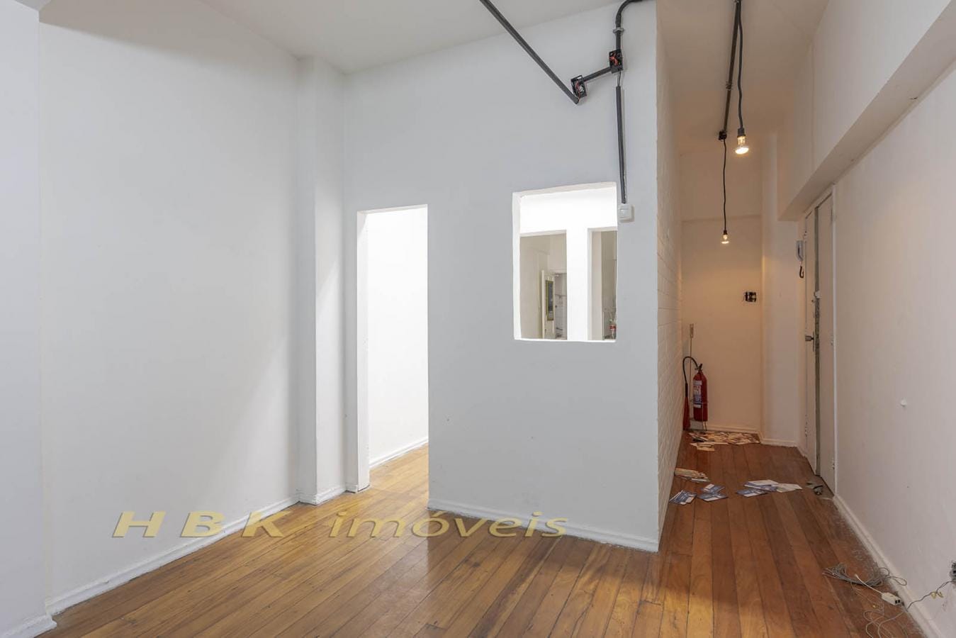 https://static.arboimoveis.com.br/CONJ0003_HBK/comercial-para-venda-em-rio-de-janeiro-rj-no-bairro-copacabana1617969113134qyif.jpg