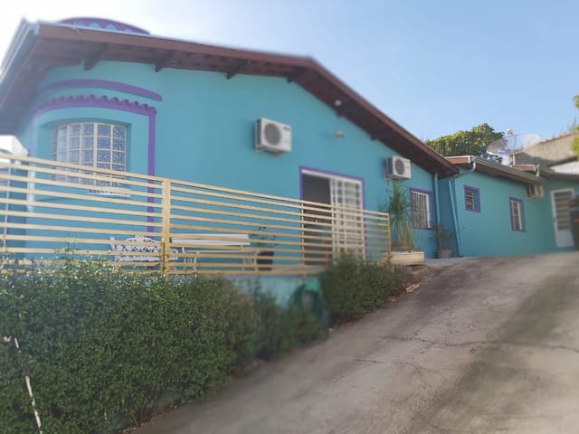 Comercial com 250m² 3 quartos e 2 banheiros, à venda, no bairro Jardim Brasil em Vinhedo