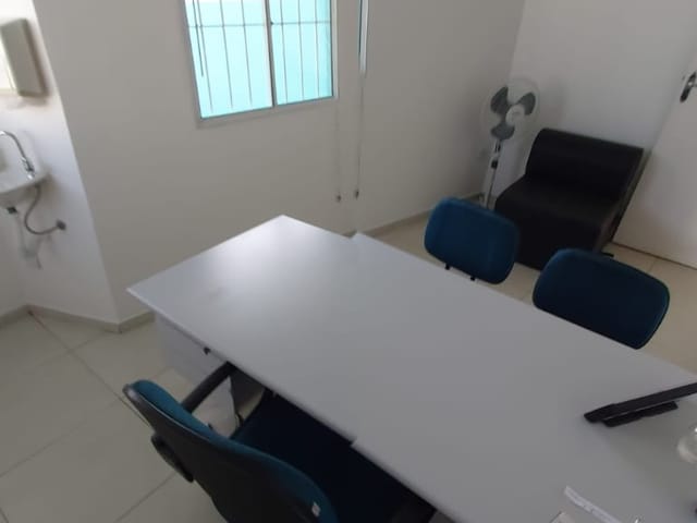 Comercial com 250m² 3 quartos e 2 banheiros, à venda, no bairro Jardim Brasil em Vinhedo