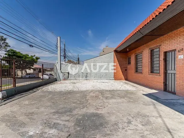 Comercial com 415m², à venda, no bairro Portão em Curitiba