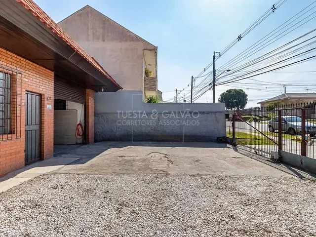 Comercial com 415m², à venda, no bairro Portão em Curitiba
