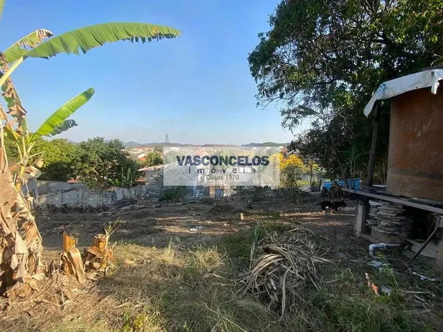 Comercial com 1329m², à venda, no bairro Jardim Torrão de Ouro em São José Dos Campos