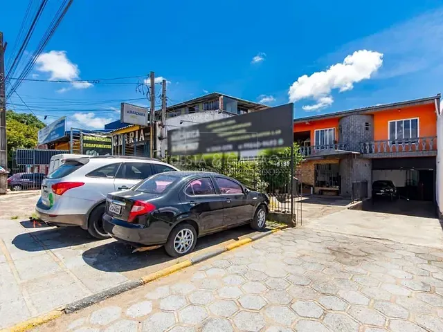 Comercial com 350m², à venda, no bairro Cidade Industrial em Curitiba