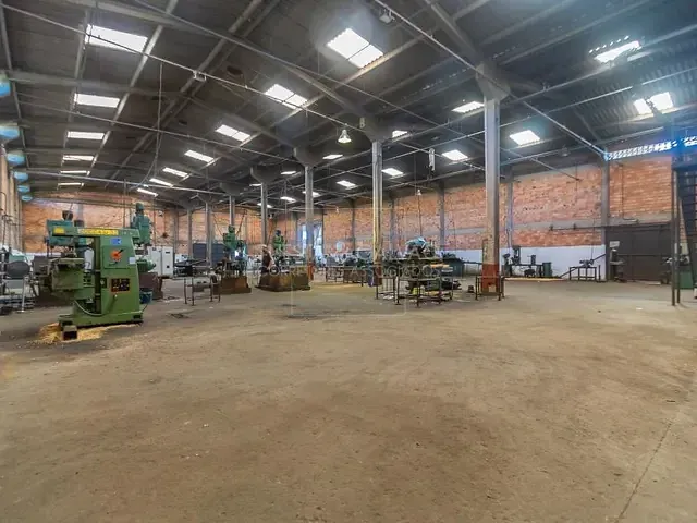 Comercial com 3m², à venda, no bairro Vila Dom Pedro II em Campo Largo