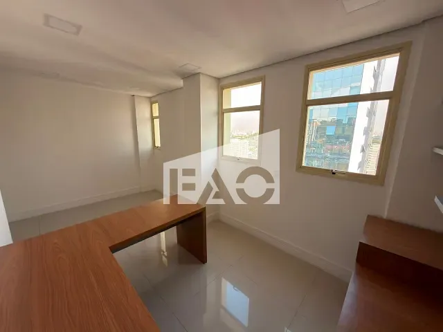 Sala com 105m², para alugar, no bairro Santana em São Paulo