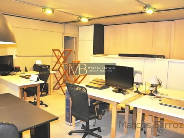 Comercial com 118m², à venda, no bairro Centro em Londrina