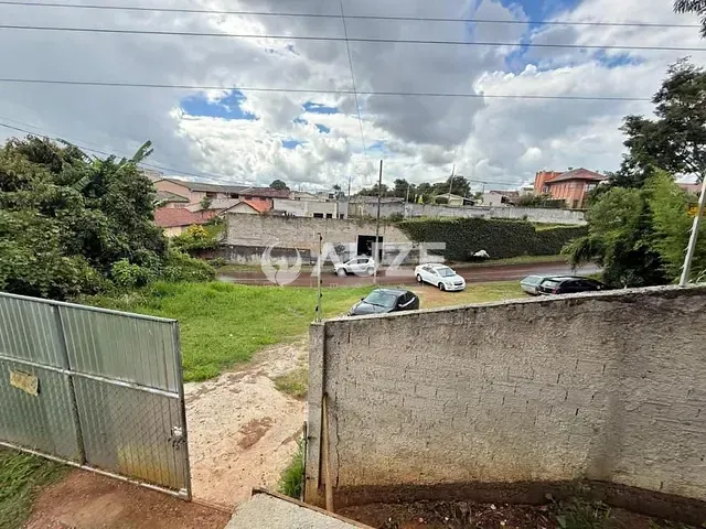 Comercial com 420m², para alugar, no bairro São Braz em Curitiba