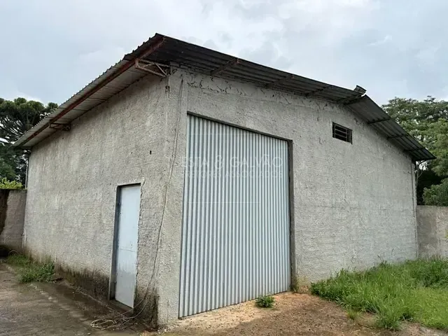 Comercial com 420m², para alugar, no bairro São Braz em Curitiba