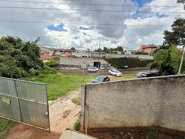 Comercial com 420m², para alugar, no bairro São Braz em Curitiba