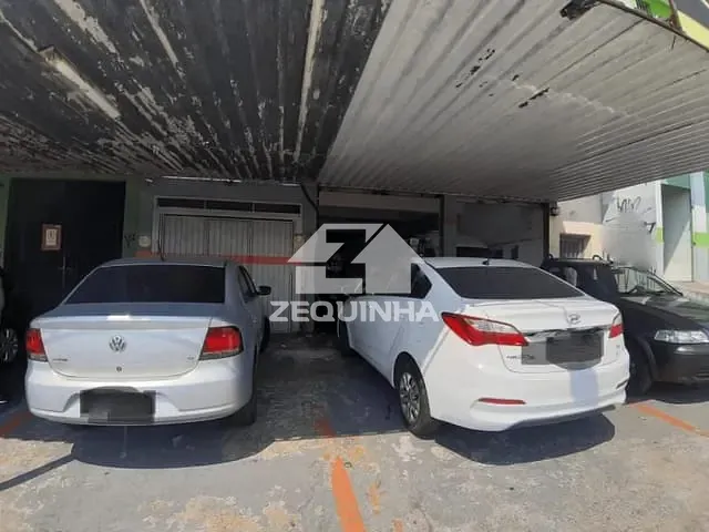 Prédio com 250m² 3 quartos e 1 banheiro, à venda, no bairro Bussocaba em Osasco