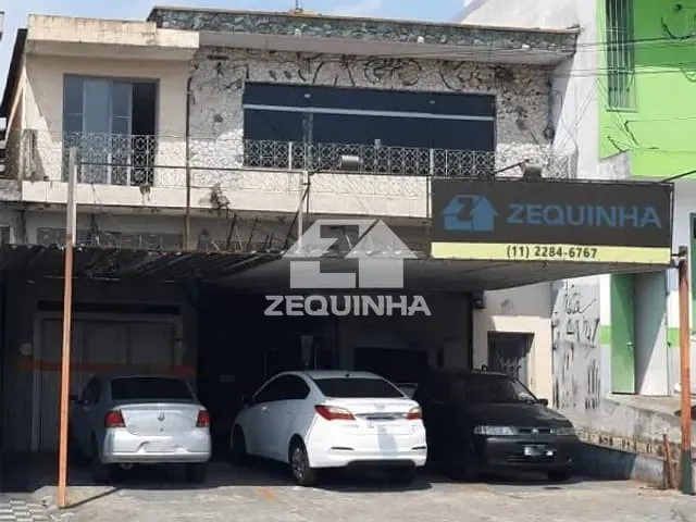 Prédio com 250m² 3 quartos e 1 banheiro, à venda, no bairro Bussocaba em Osasco