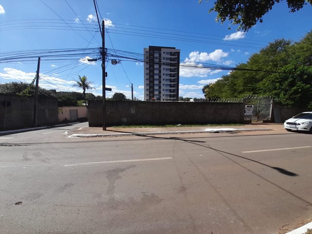 Terreno com 1890m², à venda, no bairro Jardim Novo Mundo em Goiânia