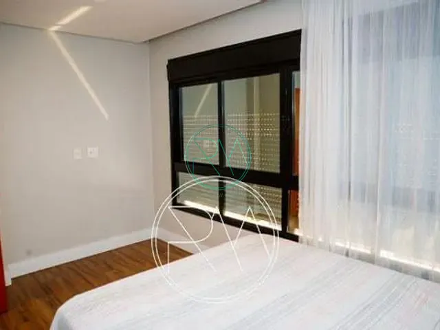Sobrado com 390m² 3 quartos e 5 banheiros, à venda, no bairro Lago Parque em Londrina