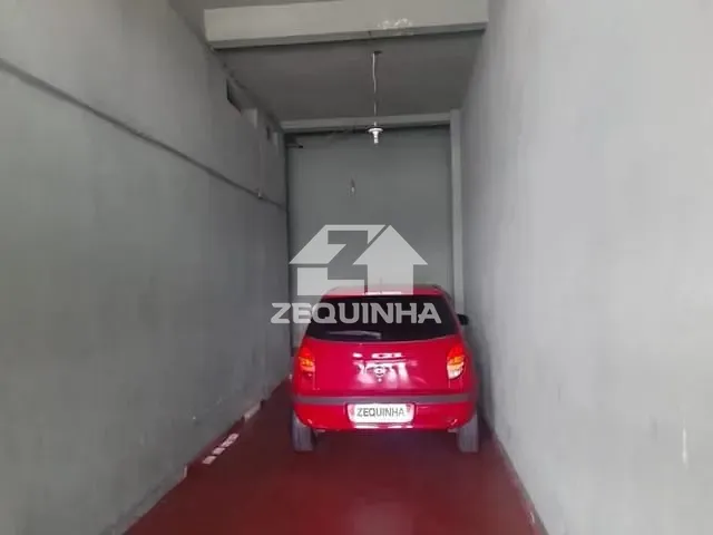 Prédio com 250m² 4 quartos e 2 banheiros, à venda, no bairro Bussocaba em Osasco
