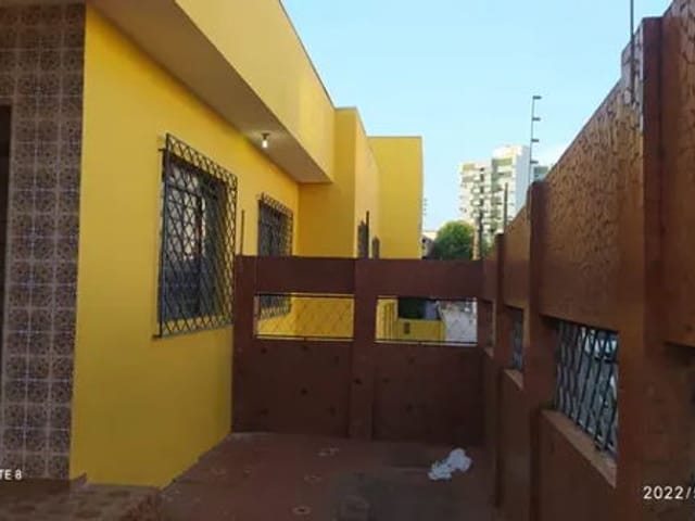 Comercial com 1200m² 15 quartos e 15 banheiros, para alugar, no bairro Goiabeiras em Cuiabá