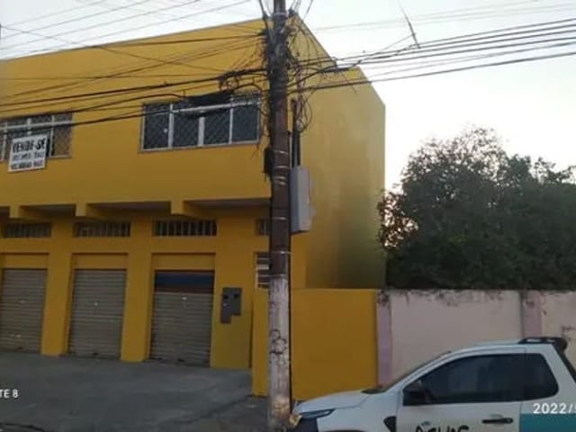 Comercial com 1200m² 15 quartos e 15 banheiros, para alugar, no bairro Goiabeiras em Cuiabá