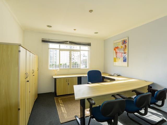 Foto do Comercial - Edifício monousuário para venda e locação em Saúde, 383m² | Lares e Andares Imóveis