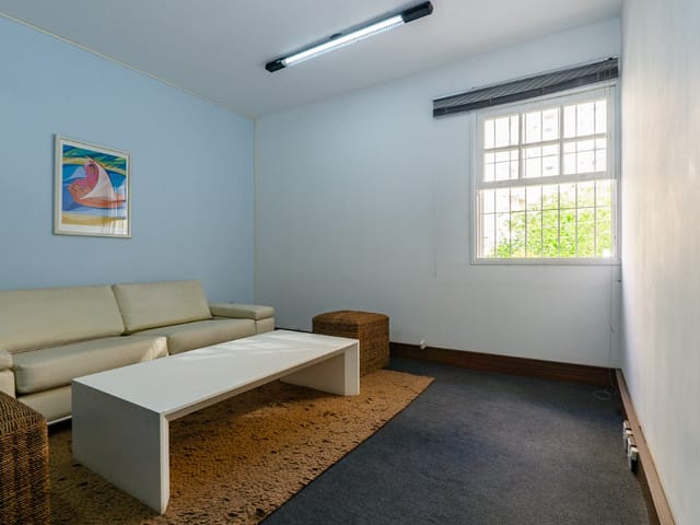 Foto do Comercial - Edifício monousuário para venda e locação em Saúde, 383m² | Lares e Andares Imóveis