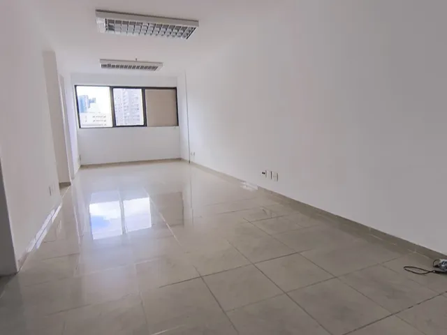 Foto do Conjunto comercial - Sala Comercial ao lado do metrô Vila Mariana, 2 banheiros, 1 vaga de garagem. | MDG IMÓVEIS