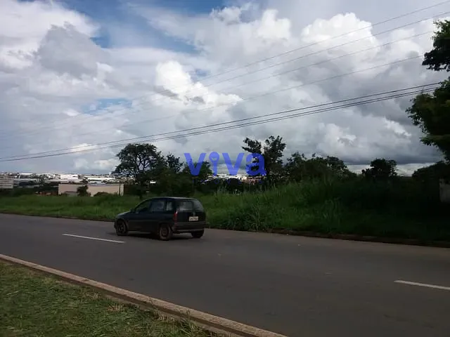 Loja com 5704m², à venda, no bairro Papillon Park em Aparecida de Goiânia