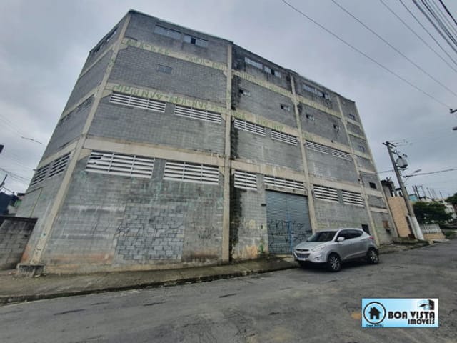 Foto do Galpão / Barracão - Ponto Comercial de 800m² no Jardim Amanda Caiubi, Itaquaquecetuba - Localização Privilegiada a 6km do Centro da Cidade - Perfeito para o seu Negócio | Boa Vista Imóveis Suzano
