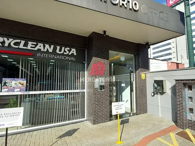 Sala com 103m², para alugar, no bairro Centro em Blumenau