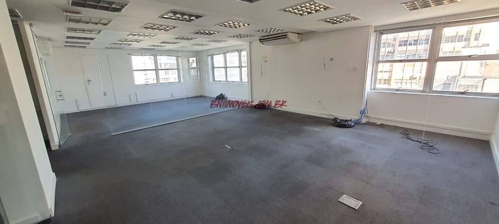 Depósito-Galpão-Armazém à venda, 150m² - Foto 2