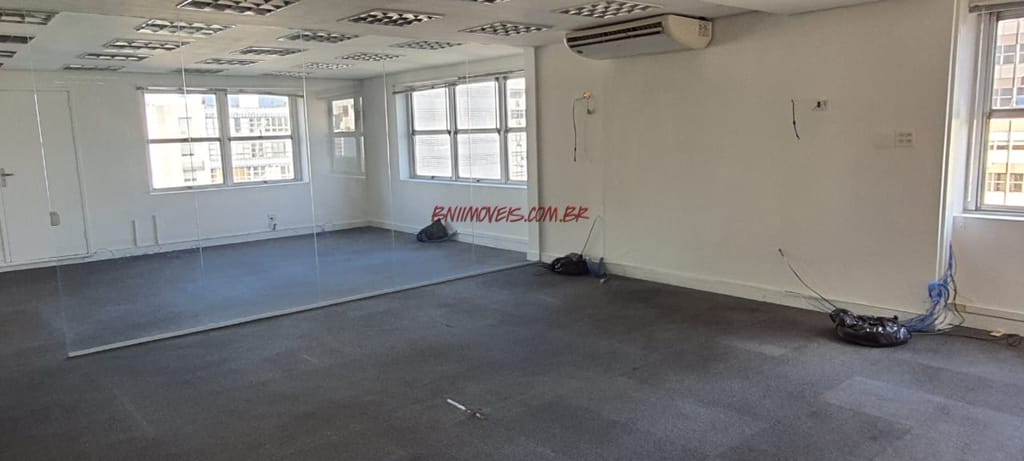 Depósito-Galpão-Armazém à venda, 150m² - Foto 4