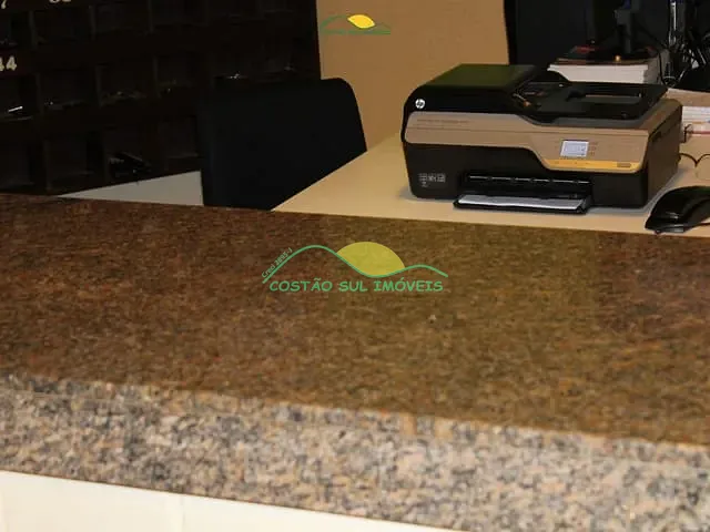 Hotel com 2212m² 45 quartos e 45 banheiros, à venda, no bairro Lagoa da Conceição em Florianópolis