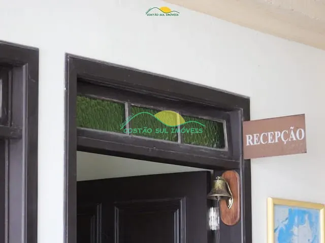 Hotel com 2212m² 45 quartos e 45 banheiros, à venda, no bairro Lagoa da Conceição em Florianópolis