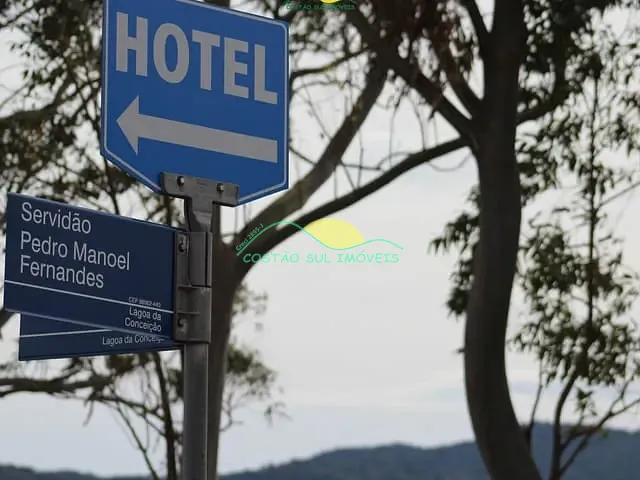 Hotel com 2212m² 45 quartos e 45 banheiros, à venda, no bairro Lagoa da Conceição em Florianópolis