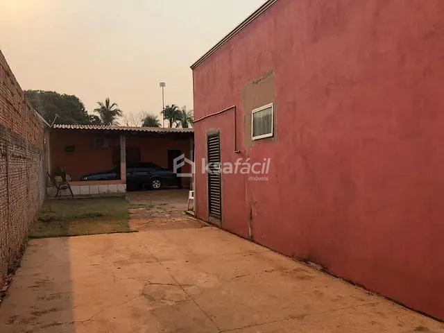 Comercial com 390m² 3 quartos e 1 banheiro, à venda, no bairro Jardim São Conrado em Campo Grande