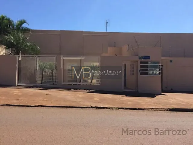 Galpão / Barracão com 1900m², à venda ou para alugar, no bairro Cilo 3 em Londrina